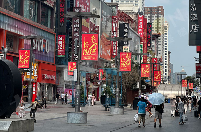 LED燈桿屏,LED廣告機(jī)