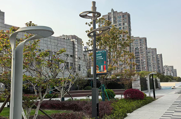 LED燈桿屏,LED廣告機(jī)